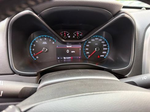 Used 2019 GMC Canyon SLE w/ Trailering Package AWD/4WD image 3