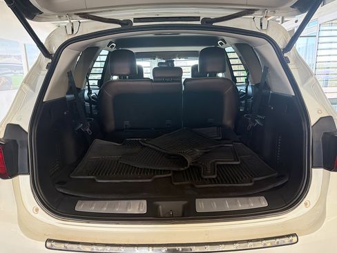 Used 2017 INFINITI QX60 Luxe w/ Premium Plus Package image 32