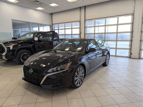 New 2025 Nissan Altima 2.5 SL image 6