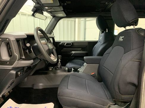 Used 2022 Ford Bronco 2-Door AWD/4WD image 16
