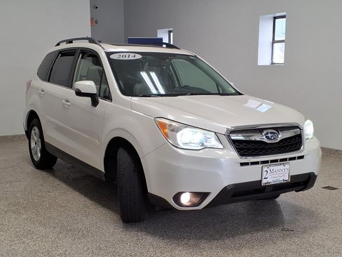 Used 2014 Subaru Forester 2.5i Touring AWD/4WD image 3