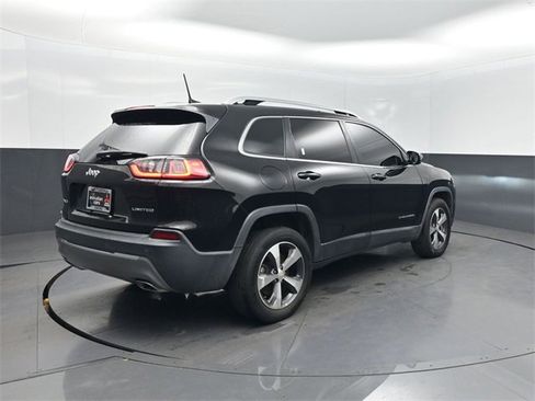 Used 2020 Jeep Cherokee Limited image 32