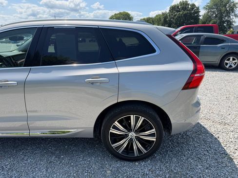 Used 2023 Volvo XC60 B5 Plus AWD/4WD image 18
