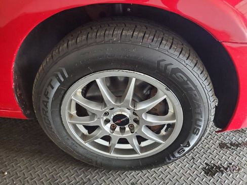 Used 2013 Volkswagen Golf 2-Door image 17