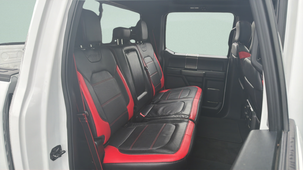 Used 2018 Ford F150 Lariat w/ Equipment Group 502A Luxury AWD/4WD image 19