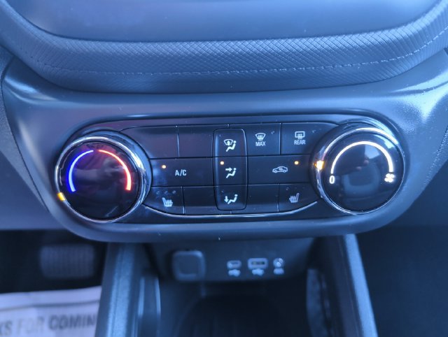 Used 2022 Chevrolet TrailBlazer LT FWD image 19
