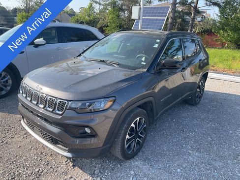Used 2024 Jeep Compass Limited image 1