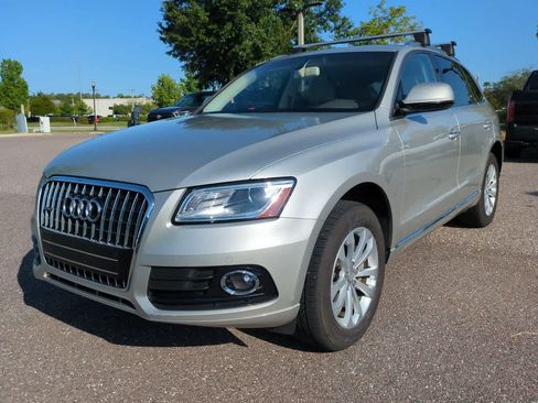 Used 2016 Audi Q5 2.0T Premium Plus w/ Technology Package AWD/4WD image 2
