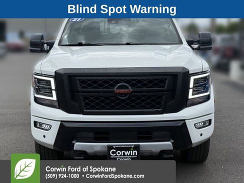 Used 2021 Nissan Titan PRO-4X w/ Pro-4x Convenience Package AWD/4WD image 7