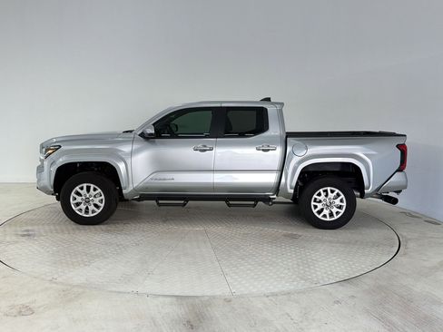 Used 2024 Toyota Tacoma SR5 image 2