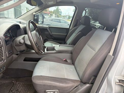 Used 2007 Nissan Titan SE AWD/4WD image 7