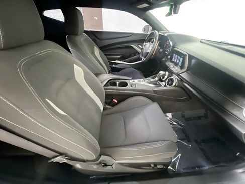Used 2016 Chevrolet Camaro SS RWD image 31