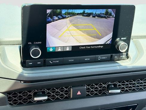 Used 2023 Honda Accord EX image 12