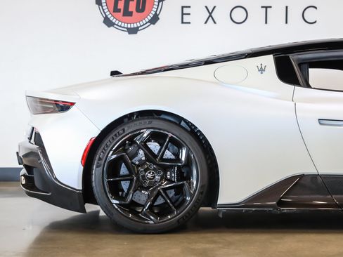 Used 2022 Maserati MC20 Coupe RWD image 16