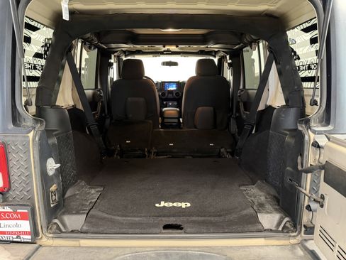 Used 2016 Jeep Wrangler Unlimited Sport AWD/4WD image 24