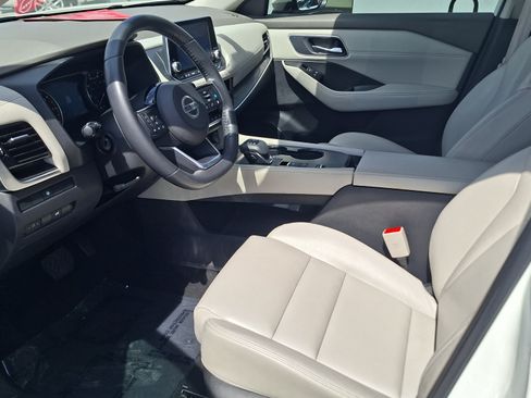 Used 2021 Nissan Rogue SL FWD image 9