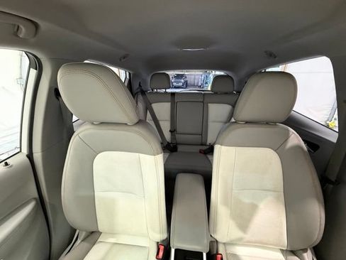 Used 2017 Chevrolet Bolt Premier w/ Driver Confidence II Package FWD image 26