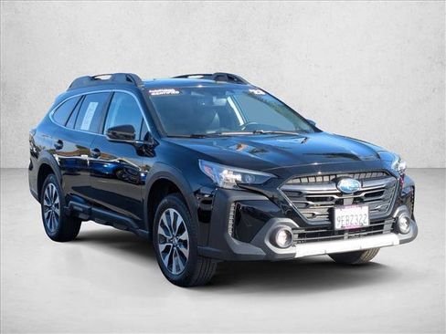 Used 2023 Subaru Outback Limited image 3