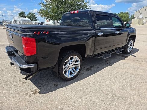 Used 2018 Chevrolet Silverado 1500 LT w/ All Star Edition AWD/4WD image 7