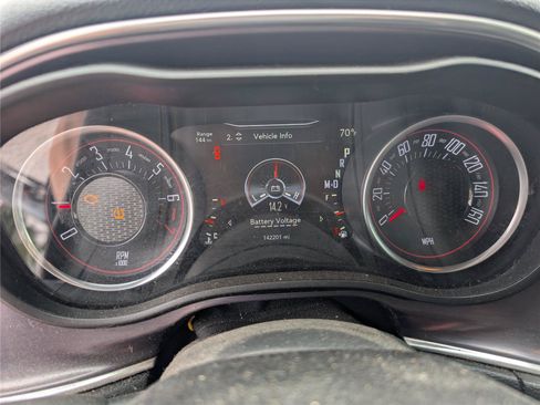 Used 2016 Dodge Challenger SXT RWD image 16