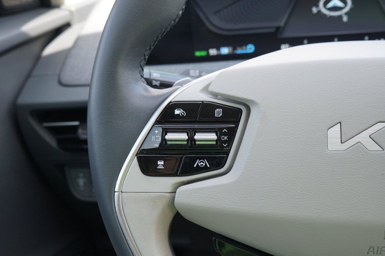 Used 2024 Kia EV6 Wind w/ Wind Technology Package RWD image 17