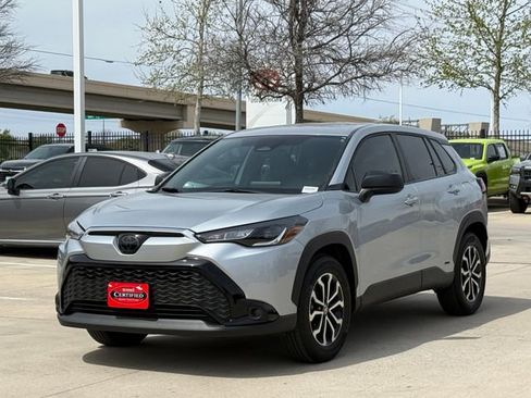 Used 2023 Toyota Corolla Cross S image 8