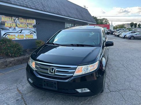 Used 2011 Honda Odyssey Touring image 2