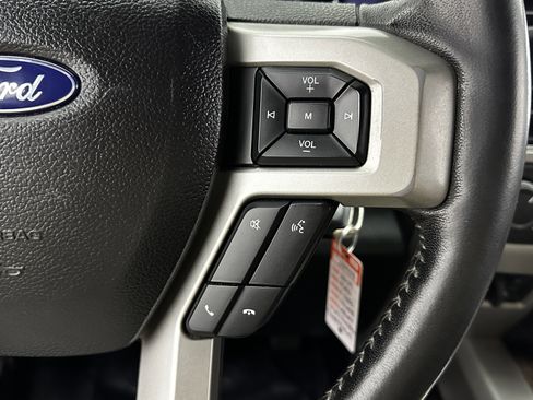 Used 2019 Ford F250 Lariat w/ Chrome Package image 22