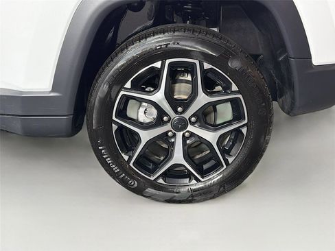 Used 2025 Jeep Compass Limited AWD/4WD image 30