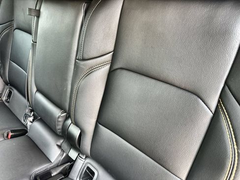 Used 2025 Jeep Gladiator Sport AWD/4WD image 18