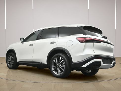 Used 2025 INFINITI QX60 Luxe FWD image 30