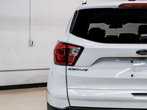 Used 2019 Ford Escape SEL image 53