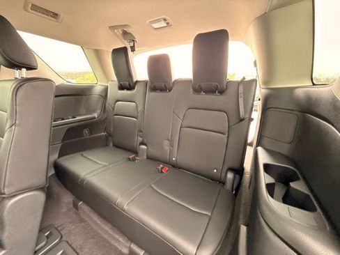 New 2026 Nissan Pathfinder SL AWD/4WD image 16