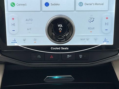 Used 2023 Ford Expedition Max Platinum image 17