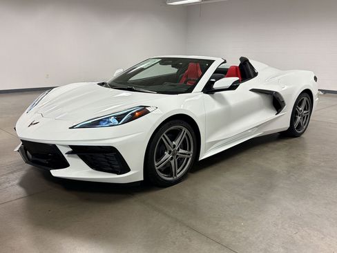 New 2026 Chevrolet Corvette Stingray Convertible w/ Battery Protection Package RWD image 32