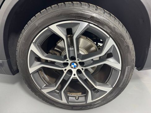 Used 2021 BMW X5 xDrive40i w/ Luxury Seating Package 2 AWD/4WD image 27