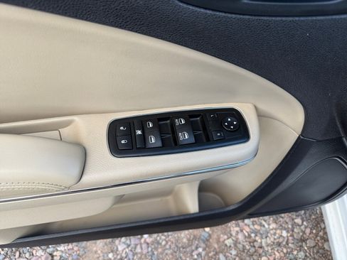 Used 2014 Dodge Charger SE image 13