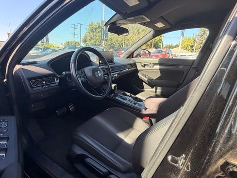Used 2025 Honda Civic Sport image 6