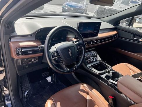 Used 2022 Lincoln Nautilus Reserve FWD image 11