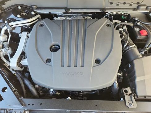New 2026 Volvo XC60 B5 Plus w/ Climate Package image 19