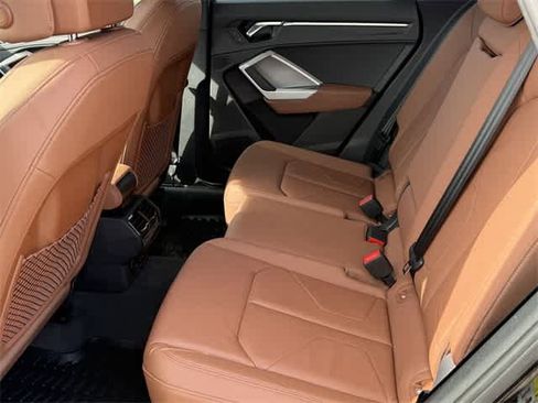 Used 2021 Audi Q3 2.0T Premium Plus w/ Premium Plus Package image 13