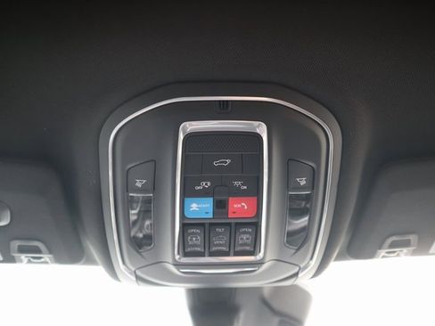 New 2025 Jeep Grand Cherokee L Limited image 19