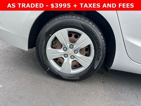 Used 2017 Chevrolet Cruze LS image 7