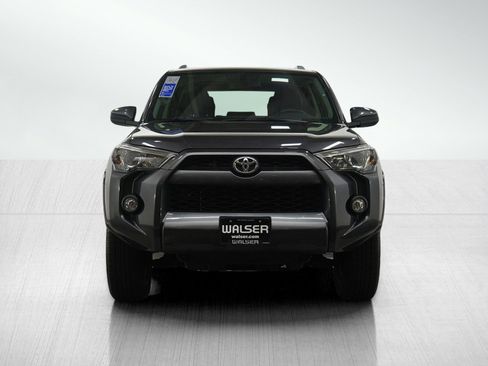 Used 2018 Toyota 4Runner SR5 image 8