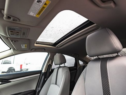 Used 2017 Honda Civic EX-T image 21