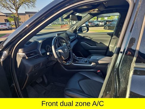 Used 2021 Toyota Highlander XSE AWD/4WD image 12