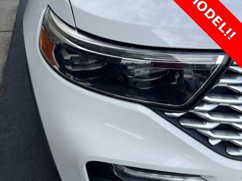 Used 2020 Ford Explorer Platinum image 3