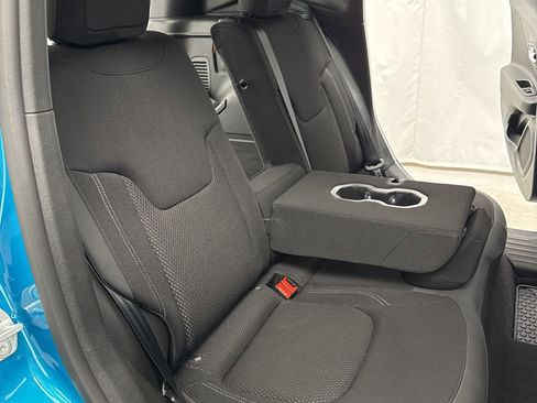 Used 2022 Jeep Renegade Altitude w/ Convenience Group image 31