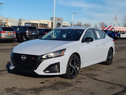 Used 2023 Nissan Altima 2.5 SR