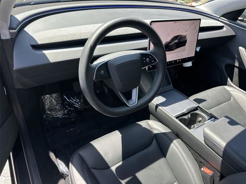 Used 2025 Tesla Model 3 Long Range RWD image 2